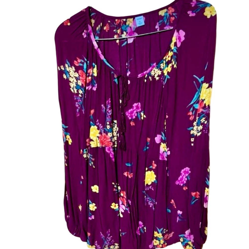 VGUC Old Navy peasant top. XL  143W
